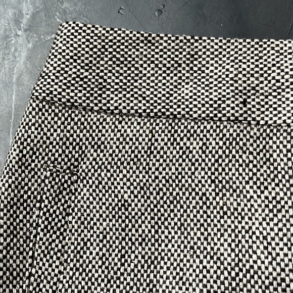 Banana Republic Wool Tweed Mini - Picture 3 of 8
